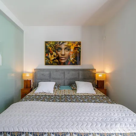 Luxe Met Verwarmd Zwembad