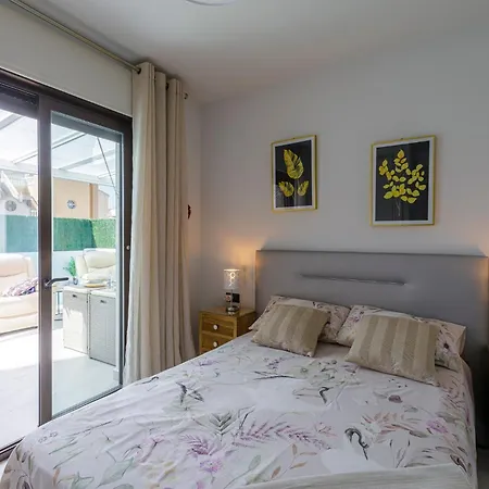 Luxe Met Verwarmd Zwembad