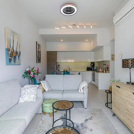 Luxe Met Verwarmd Zwembad Villa *