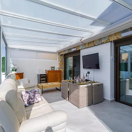 Luxe Met Verwarmd Zwembad Orihuela